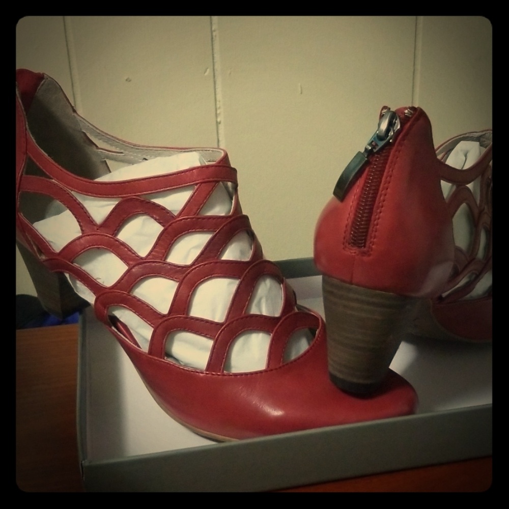 Spring Step Lorca-P Sz 10 heels Brand New